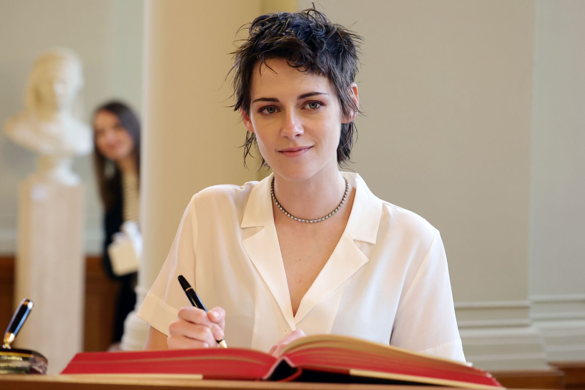 The Chronology Of Water: Kristen Stewart's Directorial Debut - A Detailed Assessment The Chronology Of Water: Kristen Stewart's Directorial Debut - A Detailed Assessment