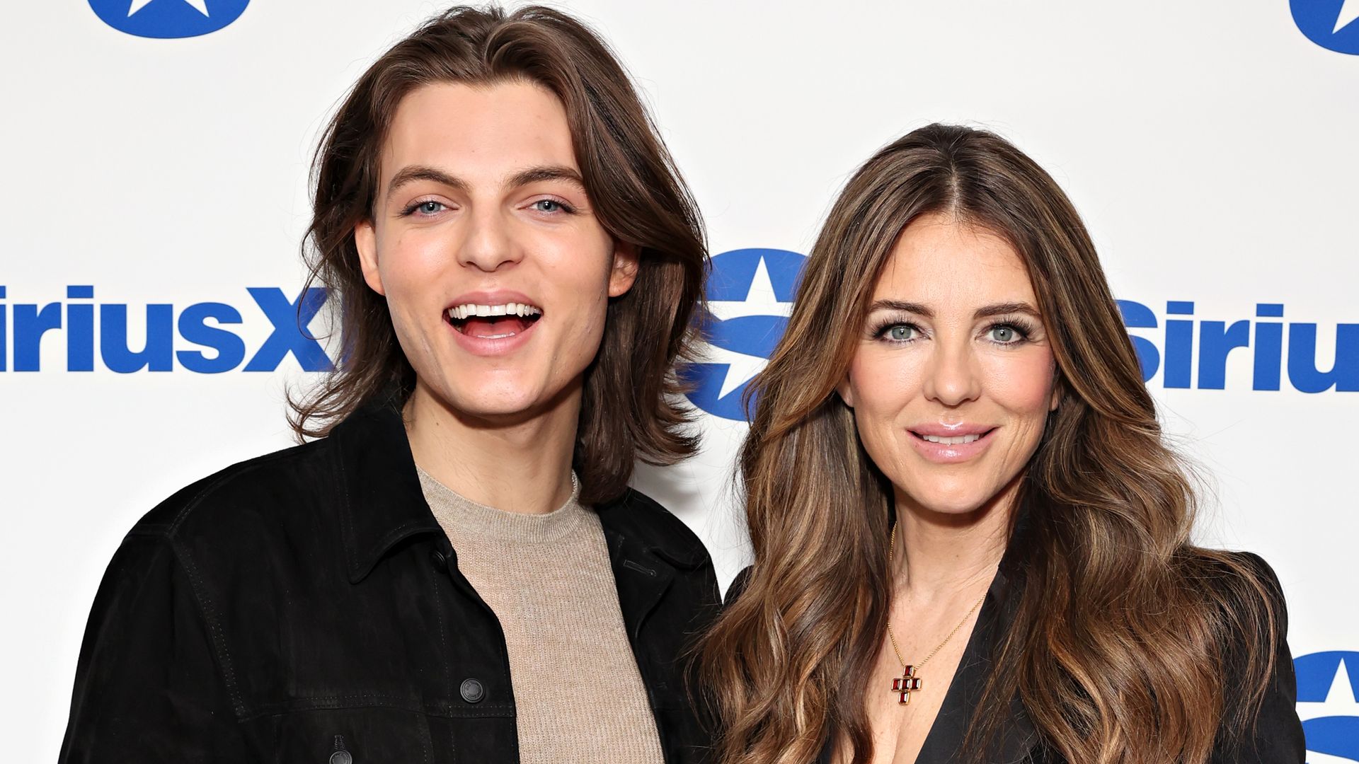 The Evolution Of Elizabeth Hurley's Style: Focus On Cleavage The Evolution Of Elizabeth Hurley's Style: Focus On Cleavage