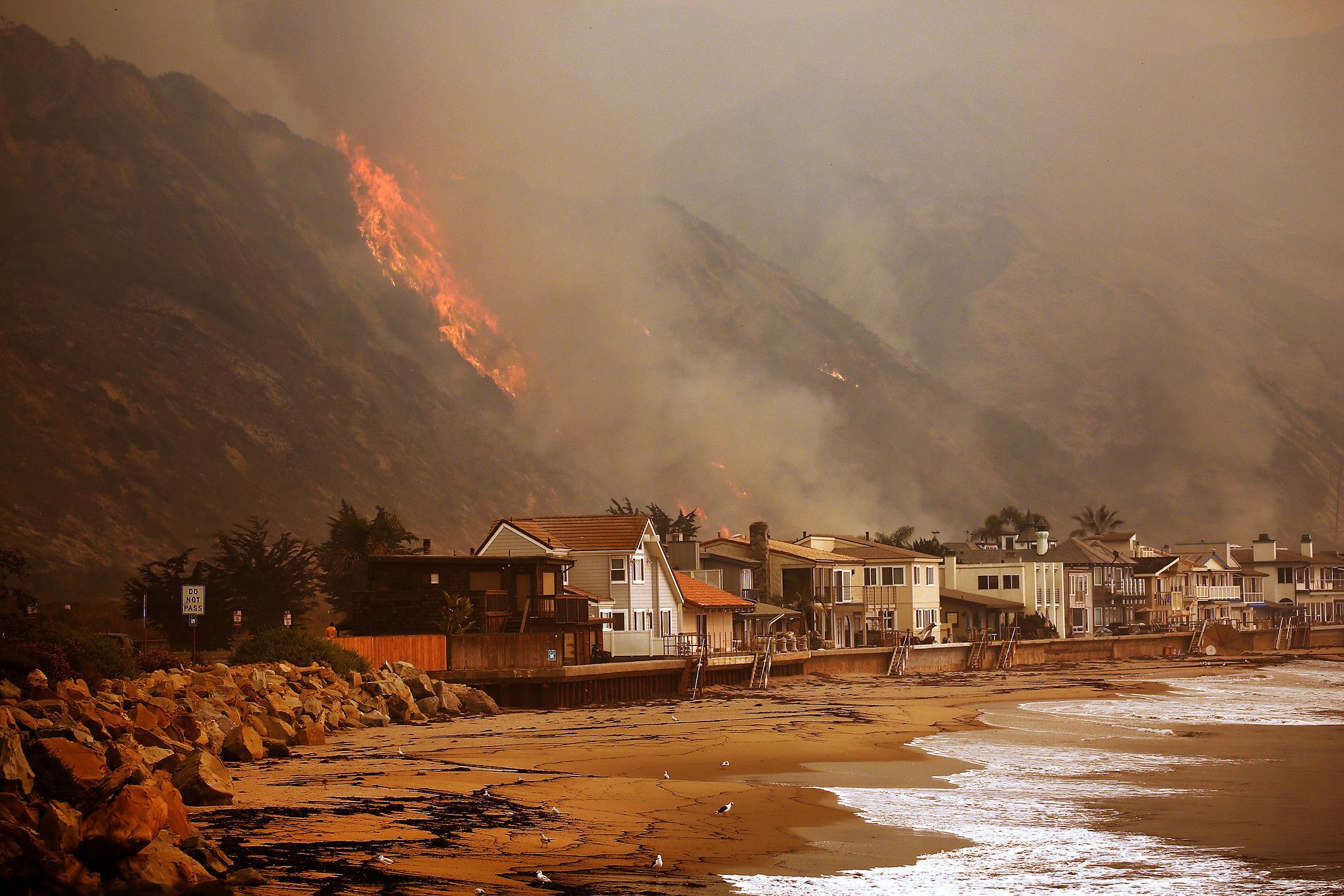The Los Angeles Wildfires: A Glimmer Of A Disturbing Trend In Disaster Betting The Los Angeles Wildfires: A Glimmer Of A Disturbing Trend In Disaster Betting