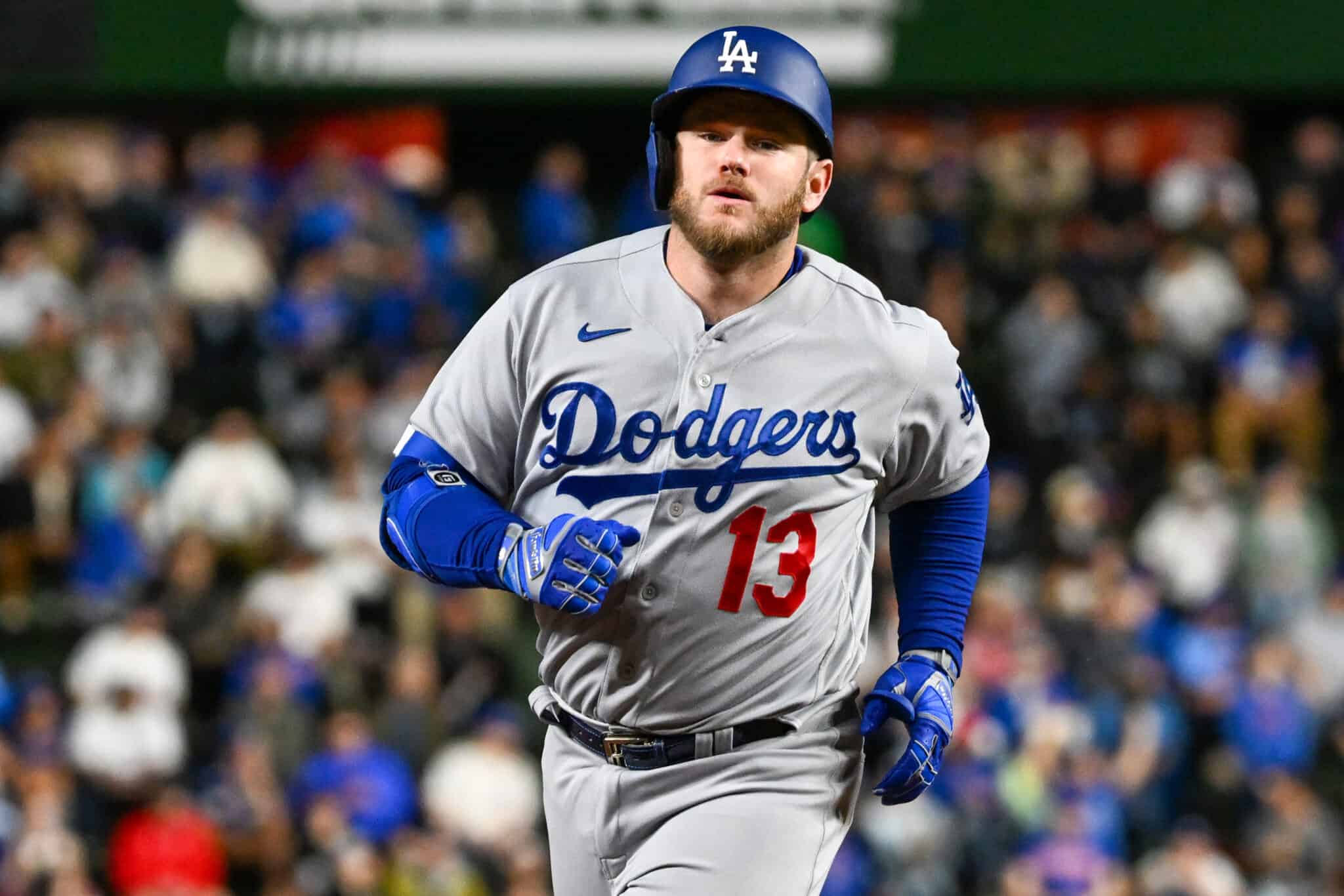 Three At-Bats, One Double: Max Muncy's Torpedo Bat Trial Three At-Bats, One Double: Max Muncy's Torpedo Bat Trial