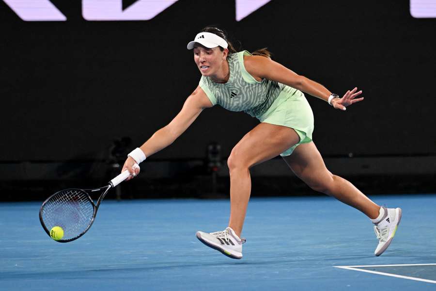 Top Seed Pegula Claims Charleston Title After Battling Collins Top Seed Pegula Claims Charleston Title After Battling Collins