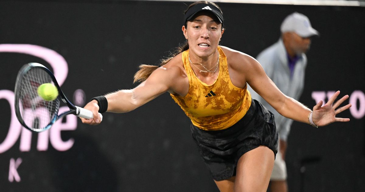 Top Seed Pegula Defeats Defending Champ Collins In Charleston Top Seed Pegula Defeats Defending Champ Collins In Charleston