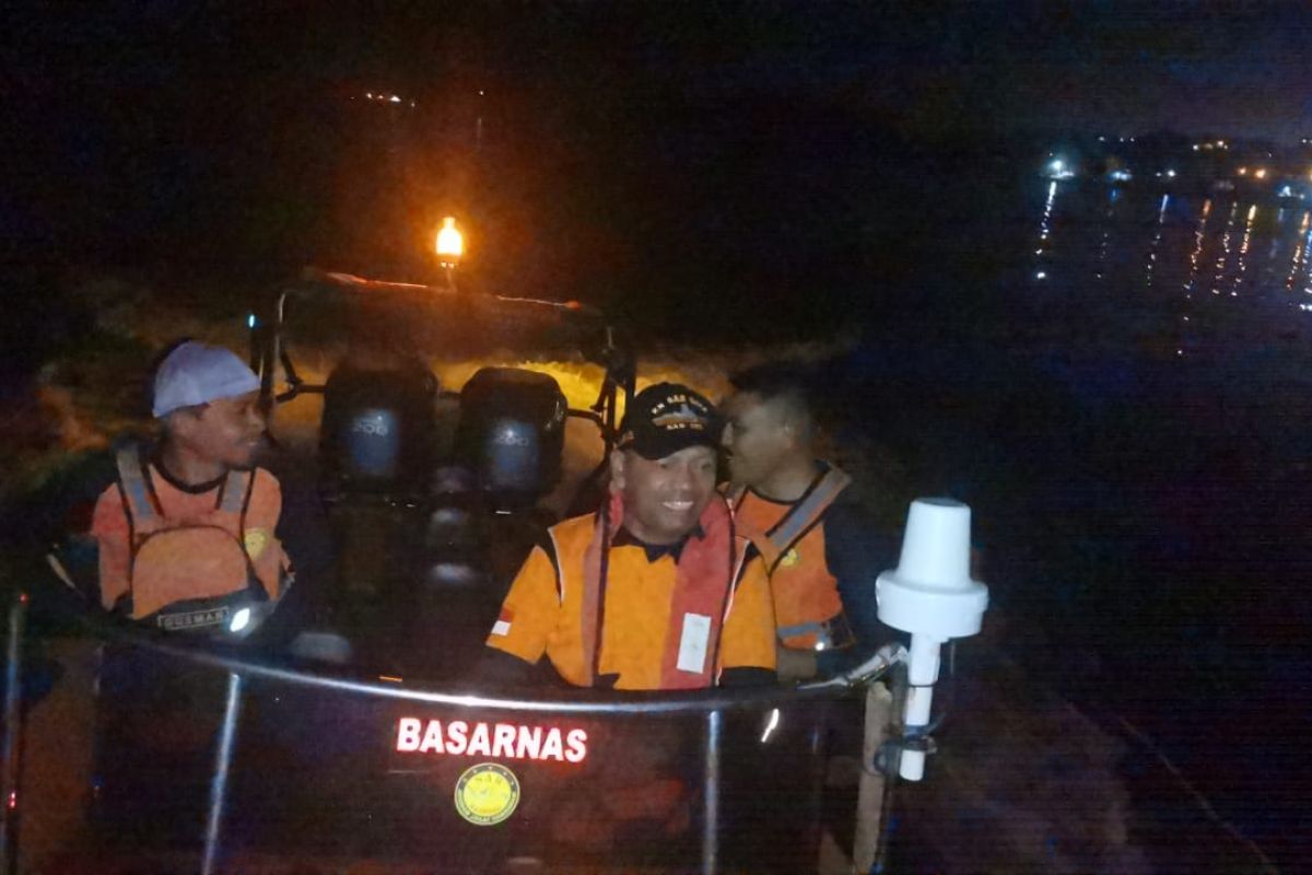 Tragedi Di Batu Ampar: Basarnas Cari Balita Yang Diduga Tenggelam Dan Terbawa Arus Tragedi Di Batu Ampar: Basarnas Cari Balita Yang Diduga Tenggelam Dan Terbawa Arus