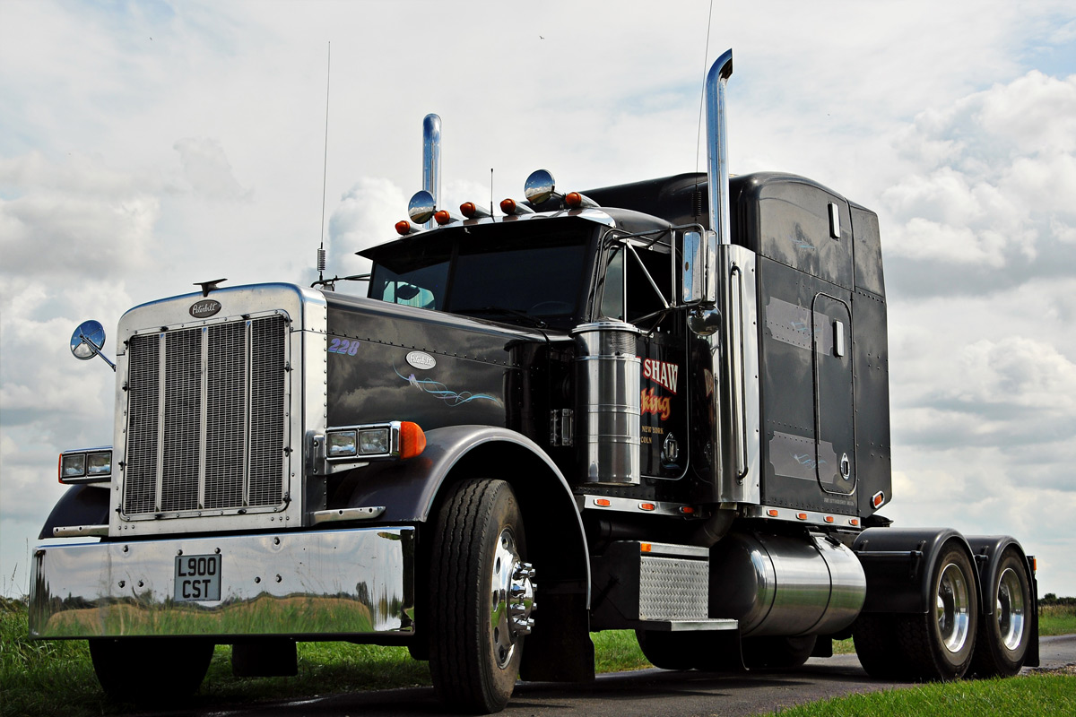 Trucking News Update: Big Rig ROCK Report 3.12 From 98.5 The Fox Trucking News Update: Big Rig ROCK Report 3.12 From 98.5 The Fox