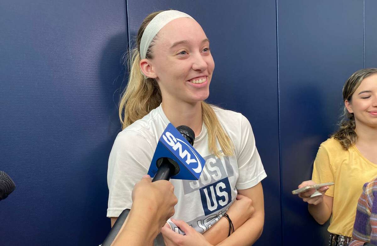 UConn Star Paige Bueckers Receives Kudos For Helping Teammate At Religious Breakfast UConn Star Paige Bueckers Receives Kudos For Helping Teammate At Religious Breakfast