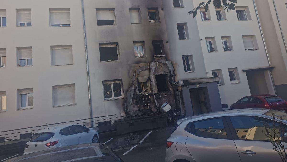 Un Début D'incendie À La Médiathèque Champollion De Dijon Un Début D'incendie À La Médiathèque Champollion De Dijon