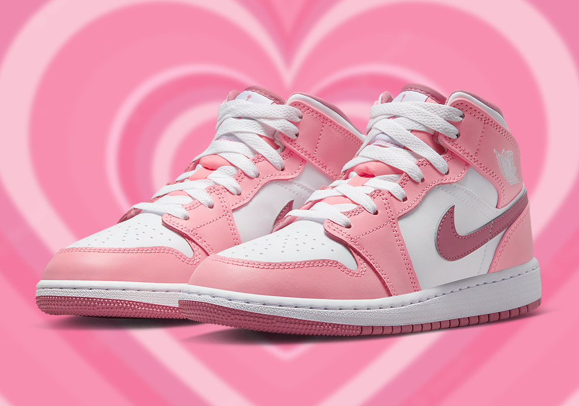 Up To 40% Off: Nike Air, Dunks, Jordans & More Sneakers On Sale At Foot Locker Up To 40% Off: Nike Air, Dunks, Jordans & More Sneakers On Sale At Foot Locker