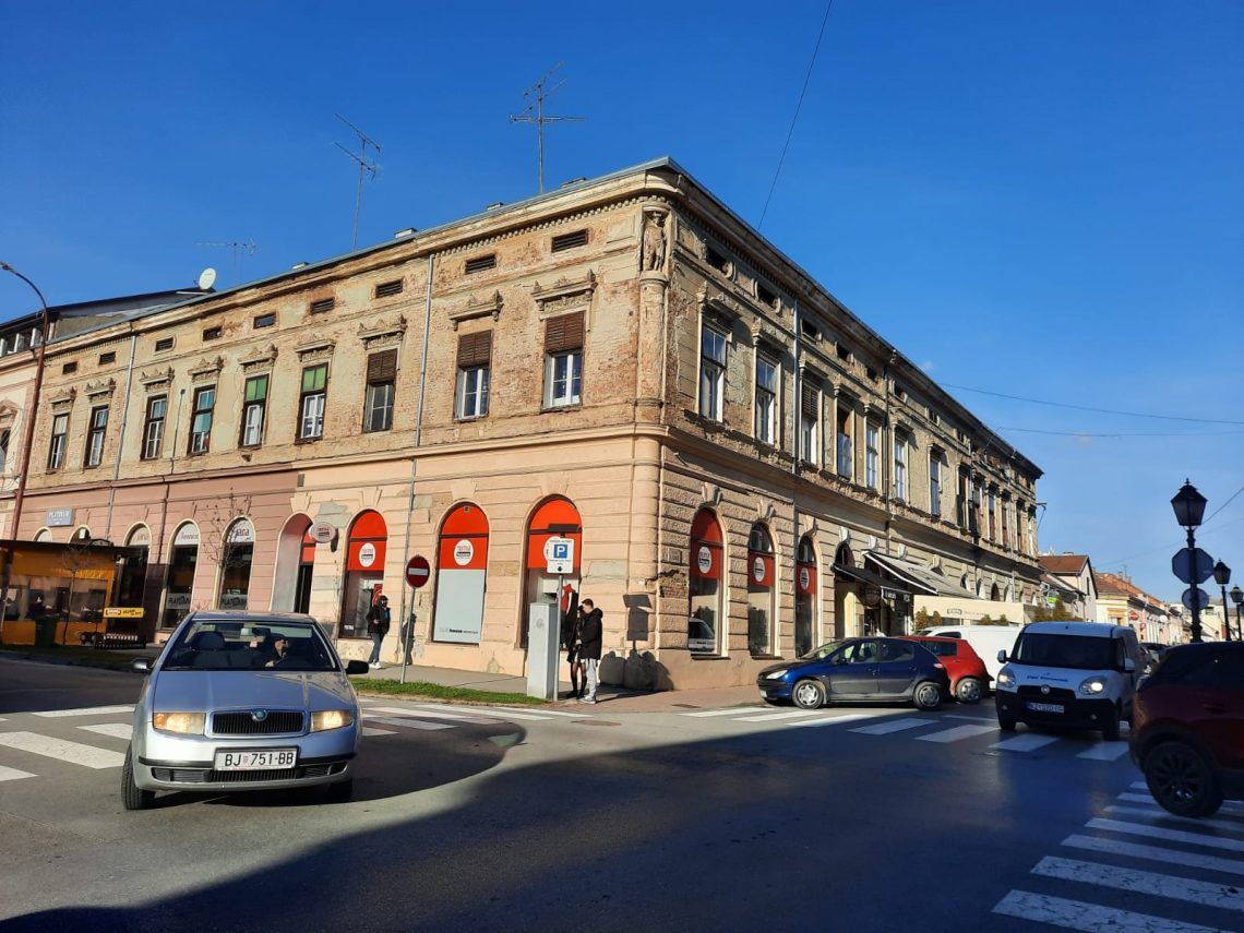 Upad Prosvjednika U Tesla Showroom U Berlinu: Jesu Li Ozbiljna Prijetnja? Upad Prosvjednika U Tesla Showroom U Berlinu: Jesu Li Ozbiljna Prijetnja?