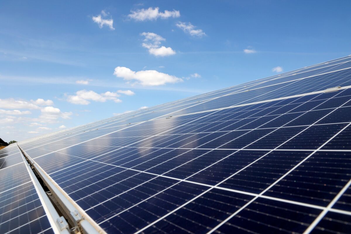US Imposes Massive Tariffs On Southeast Asian Solar Imports: Up To 3,521% US Imposes Massive Tariffs On Southeast Asian Solar Imports: Up To 3,521%