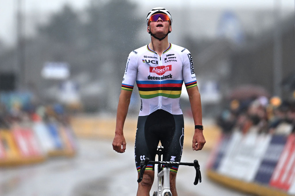 Van Der Poel E3 Saxo Classic Incident: Spectator Fined For Spitting Van Der Poel E3 Saxo Classic Incident: Spectator Fined For Spitting