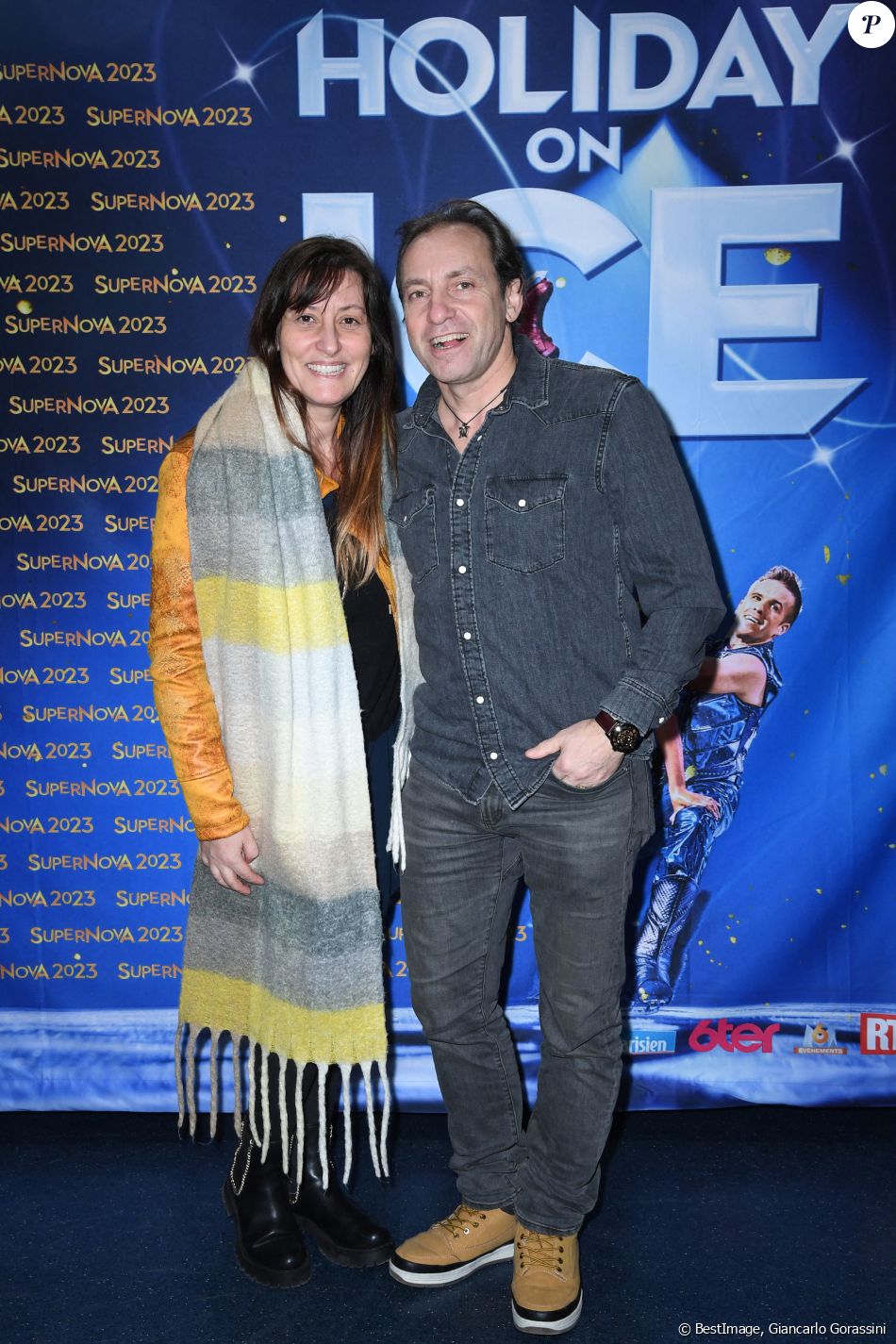 Vente Des Vins De Nuits-Saint-Georges : Philippe Candeloro Et Chantal Ladesou En Images Vente Des Vins De Nuits-Saint-Georges : Philippe Candeloro Et Chantal Ladesou En Images