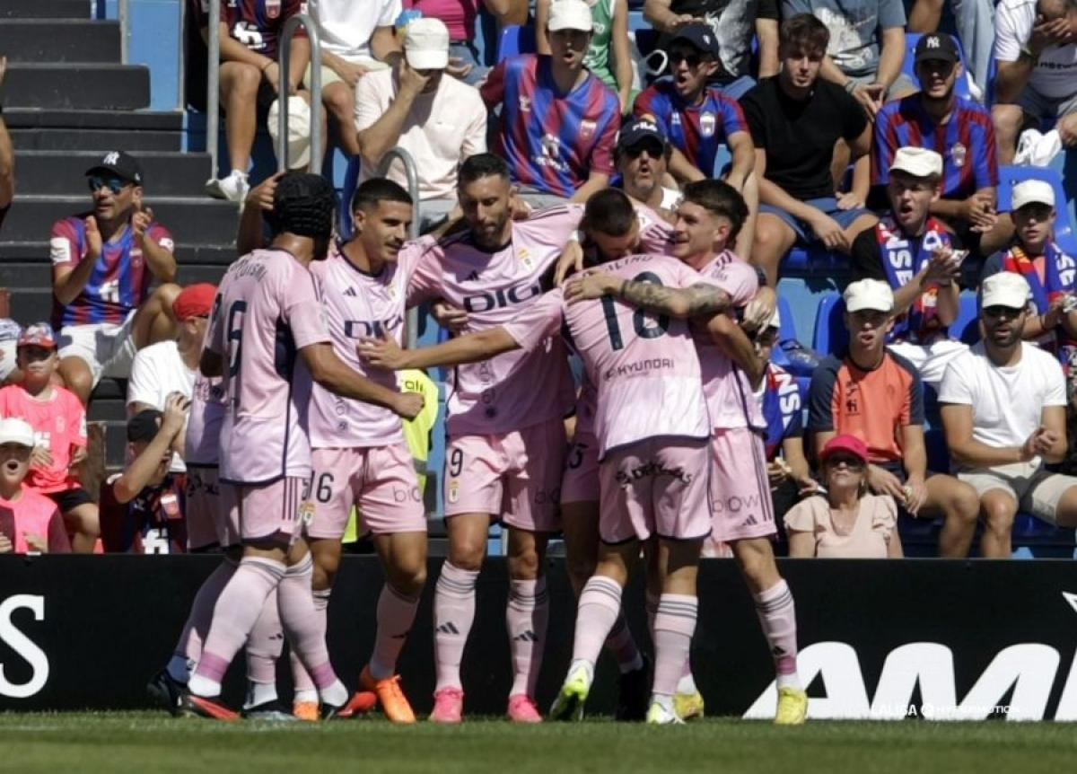 Ver Almería - Eldense: Partido En Vivo LaLiga HyperMotion Ver Almería - Eldense: Partido En Vivo LaLiga HyperMotion