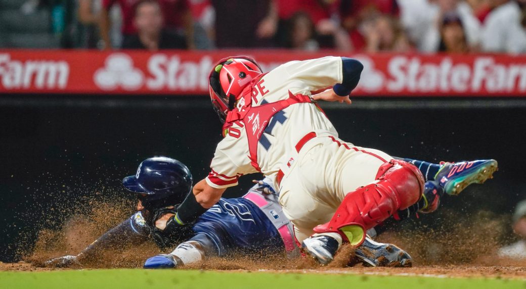 Ward's Grand Slam In 9th Leads Angels To Victory Over Padres Ward's Grand Slam In 9th Leads Angels To Victory Over Padres