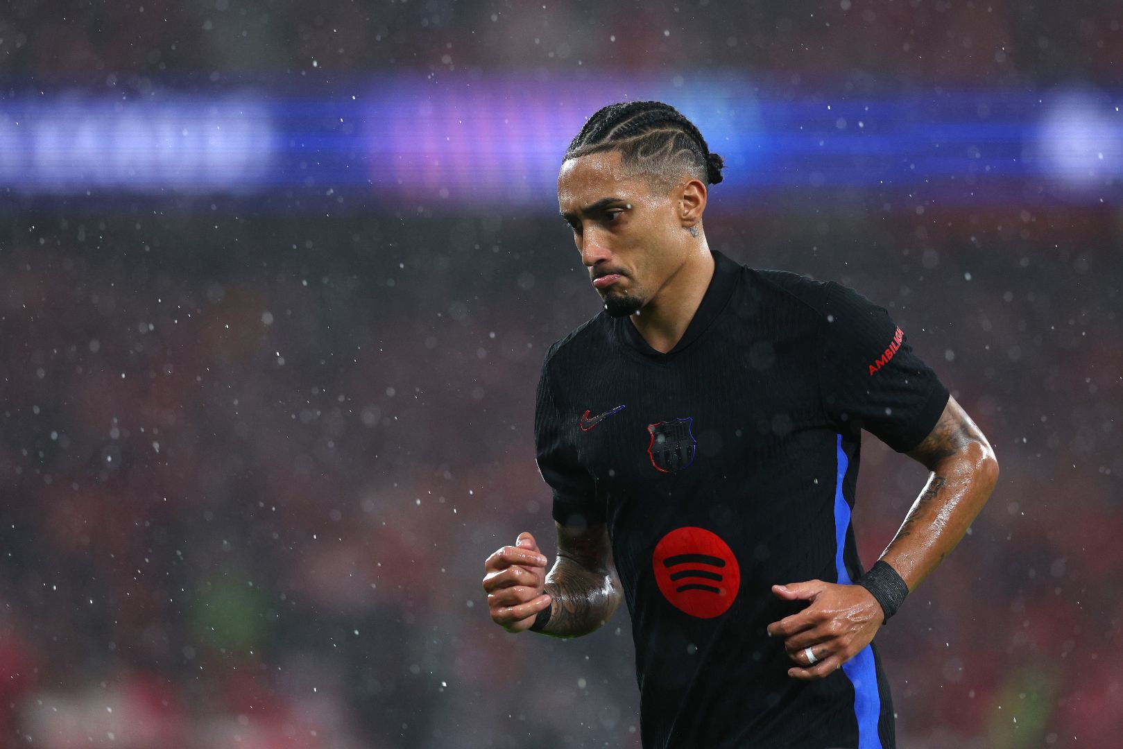Watch LIVE: Inter Vs Barcelona UEFA Champions League Football Watch LIVE: Inter Vs Barcelona UEFA Champions League Football