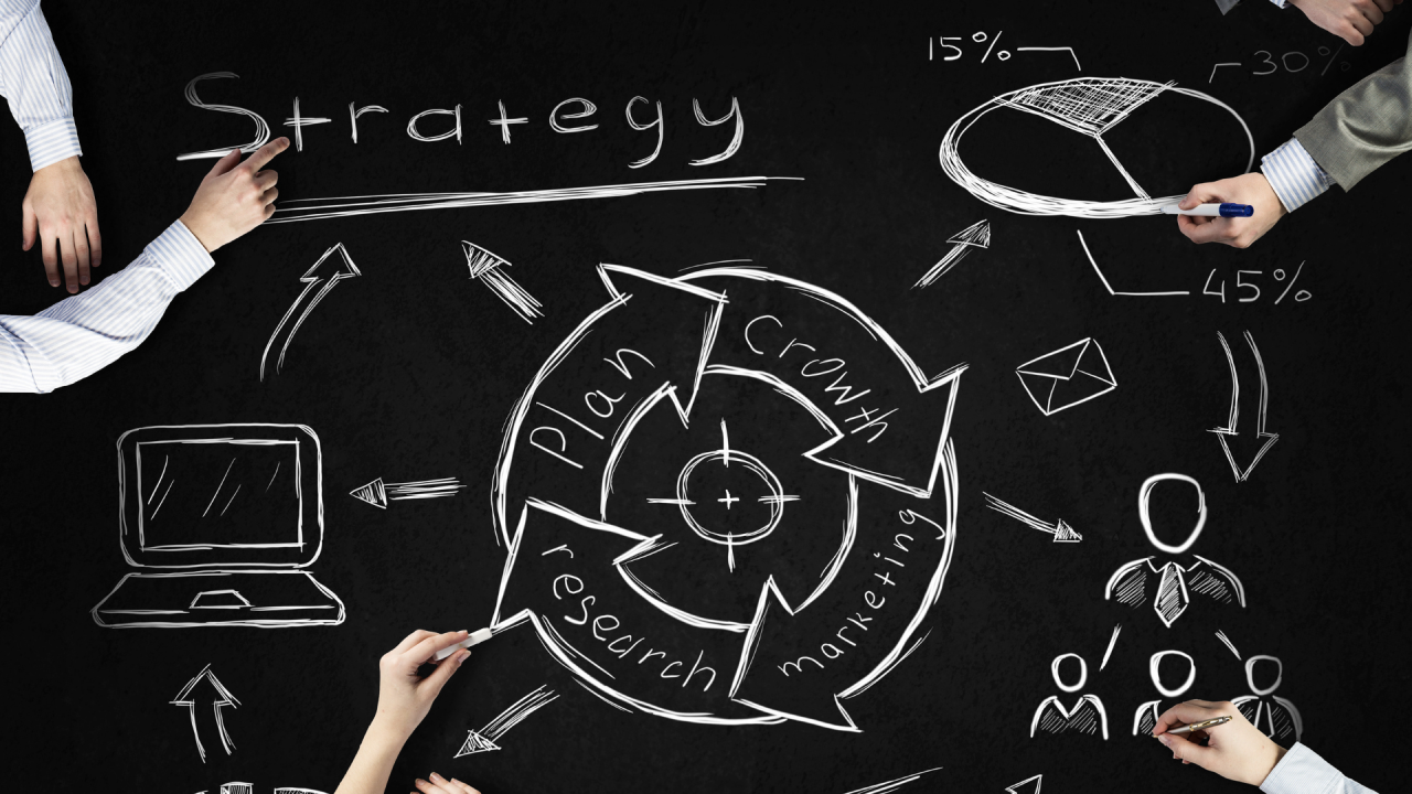Why Middle Management Matters: Bridging The Gap Between Strategy And Execution Why Middle Management Matters: Bridging The Gap Between Strategy And Execution