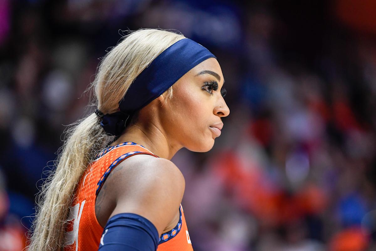 WNBA CBA Negotiations: Reese And Carrington Warn Of Potential Player Strike WNBA CBA Negotiations: Reese And Carrington Warn Of Potential Player Strike