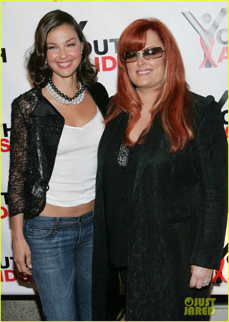 Wynonna & Ashley Judd's Docuseries: Uncovering Family History Wynonna & Ashley Judd's Docuseries: Uncovering Family History